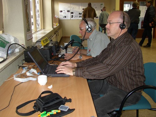 Jille,PA1DV en Hans, PA7HPH actief bij PC100H